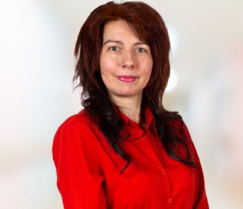 https://lifetherapy.ro/wp-content/uploads/2021/03/Alexandra-team-2-350x300.jpg